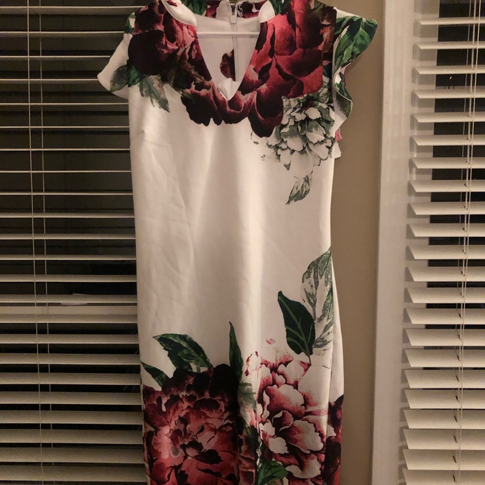 New York and Company Floral Dress Size L (NWT)